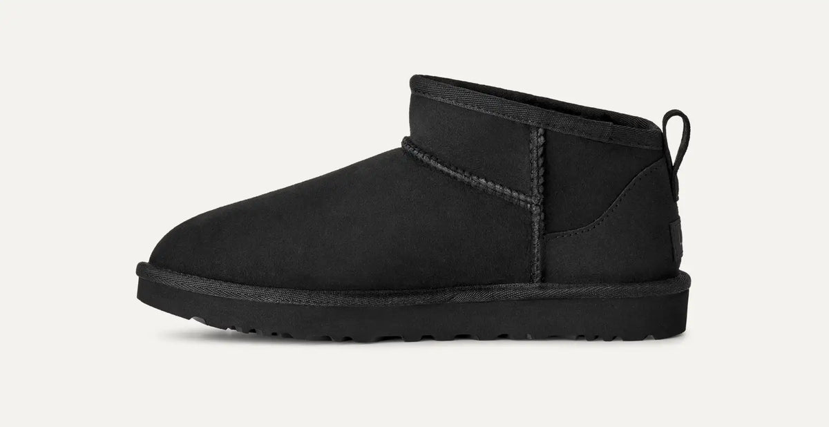 UGG Stivali Classic Ultra Mini Donna in Black