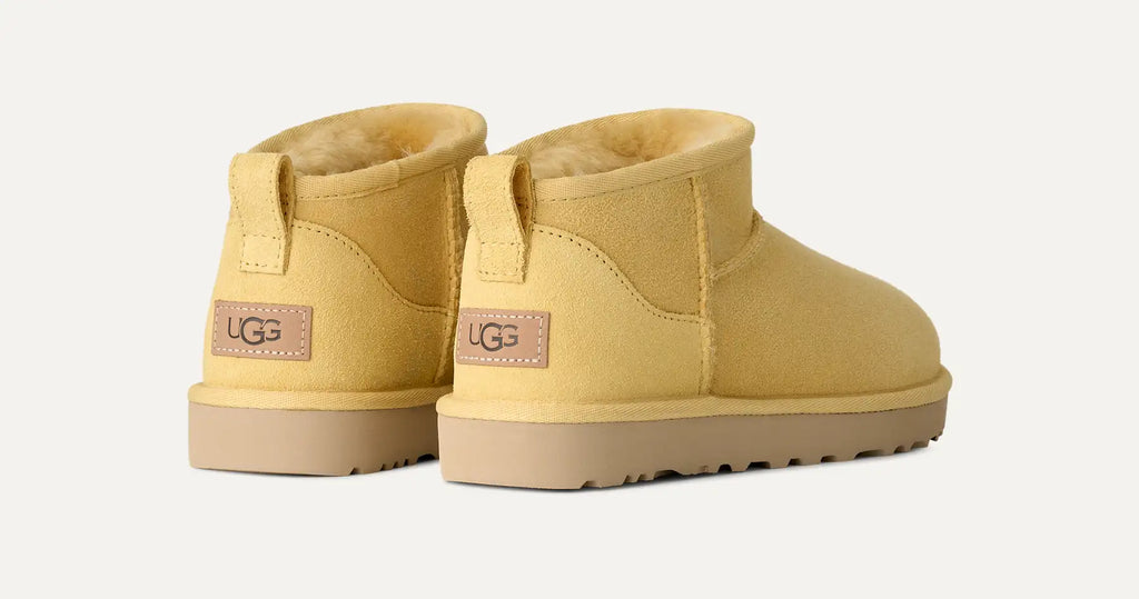 UGG Stivali Classic Ultra Mini Donna in Muted Mustard