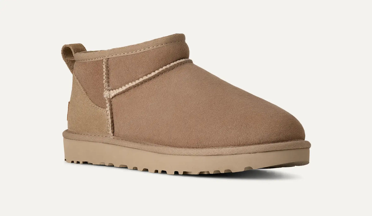 UGG Stivali Classic Ultra Mini Donna in Sand