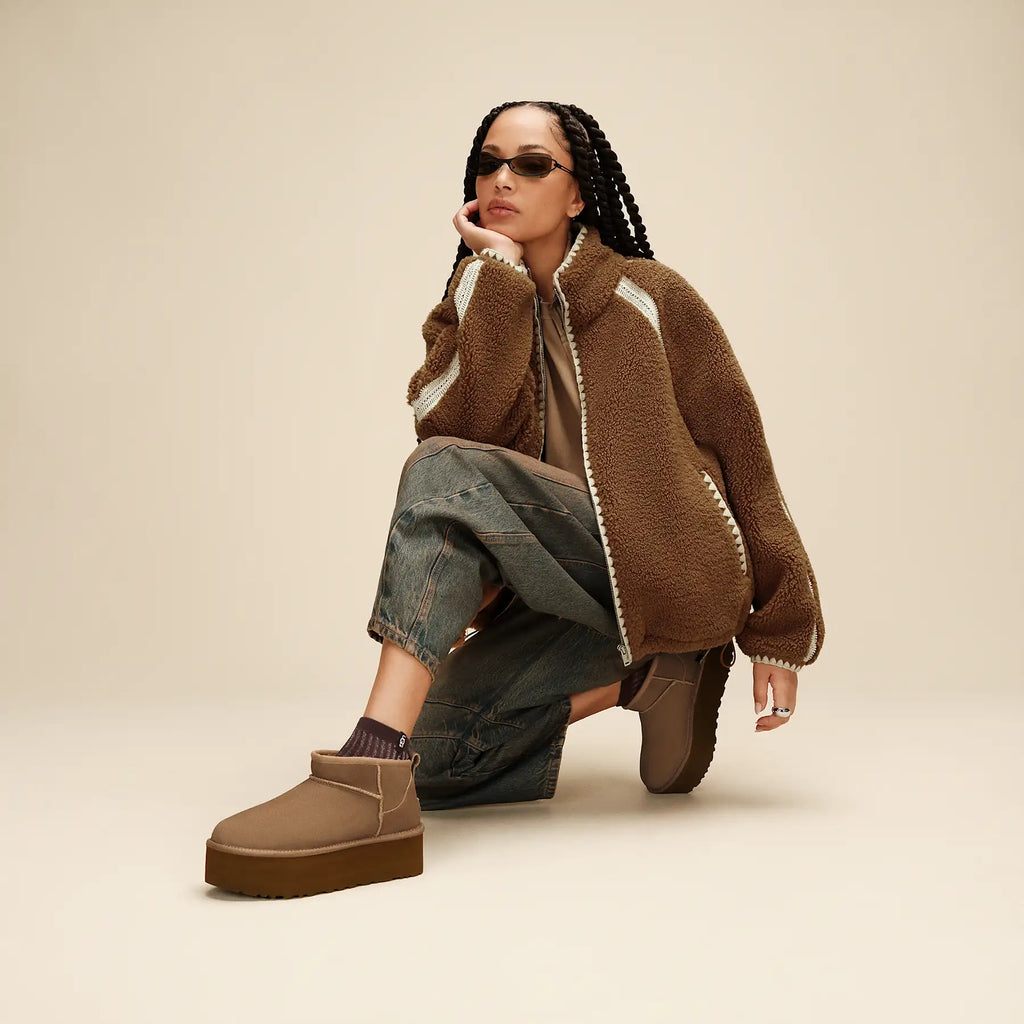 UGG Stivali Classic Ultra Mini Platform Donna in Light Bronze