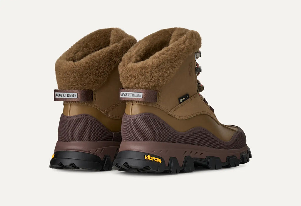 UGG Scarponcini da trekking Adirondack Meridian Donna in Light Bronze