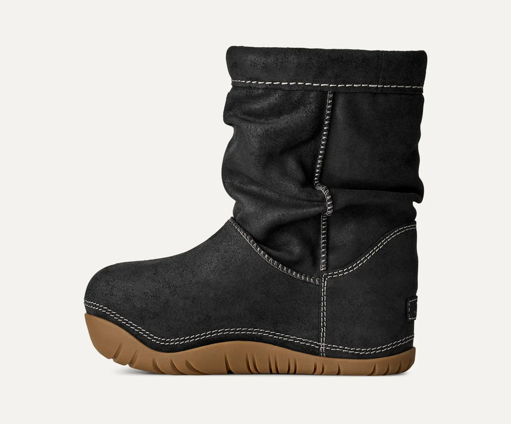 UGG Stivali Classic Bucked Donna in Black