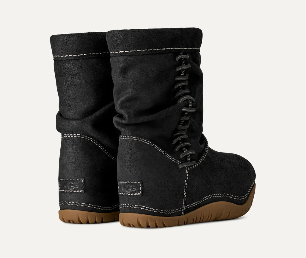 UGG Stivali Classic Bucked Donna in Black