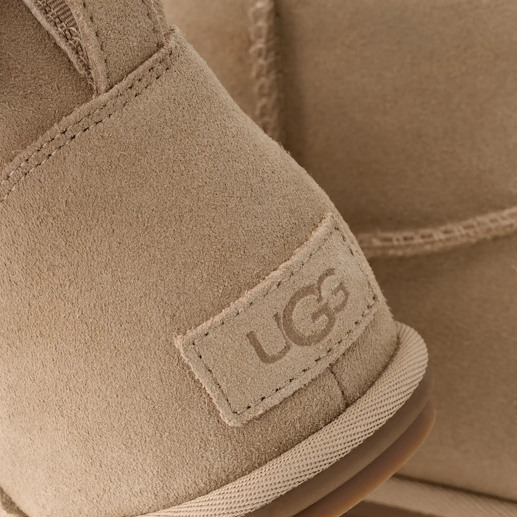 UGG Stivali Classic Mini Deconstructed Donna in Sand