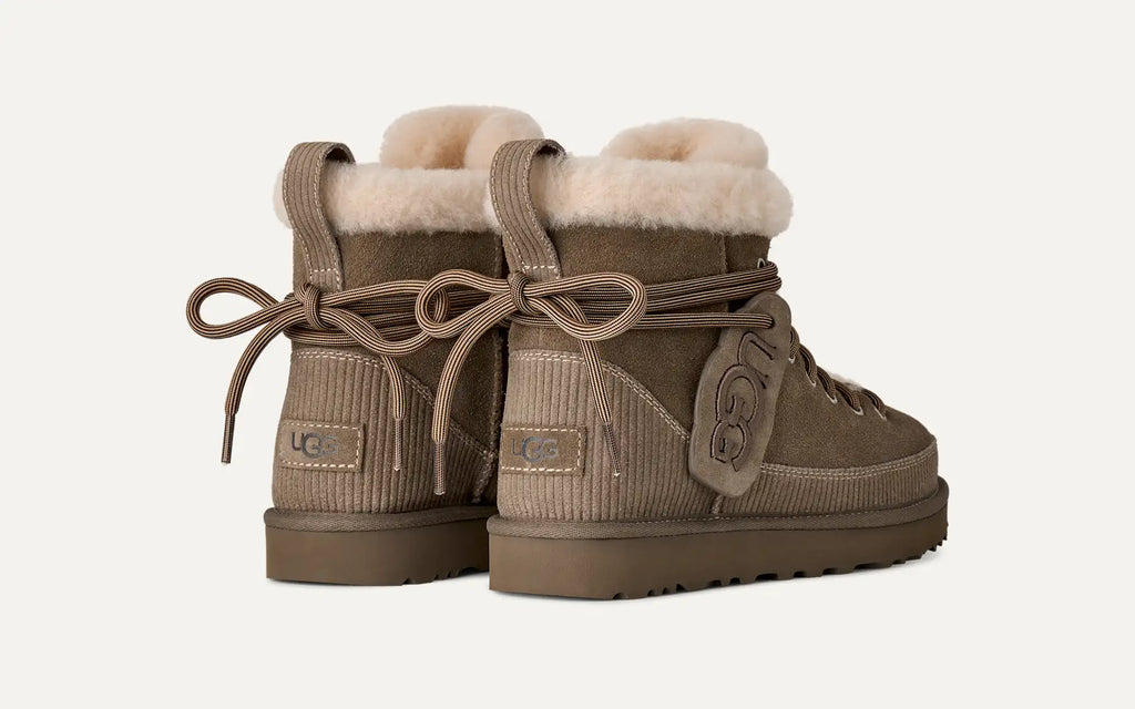 UGG Stivali Classic Heritage stringati Donna in Dried Oregano