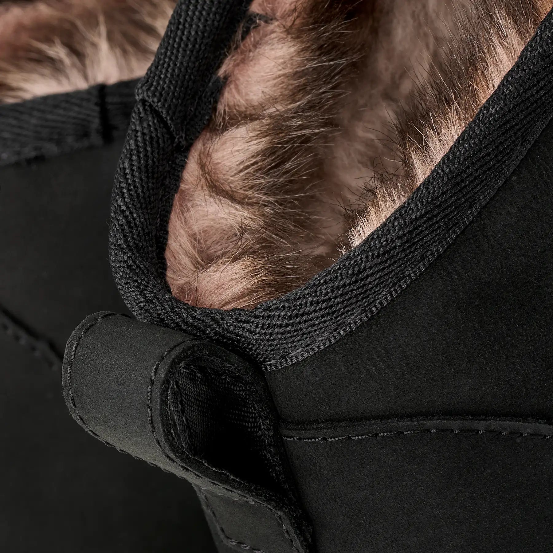 UGG Stivali Classic Ultra Mini Nubuck Donna in Black