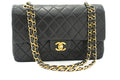 CHANEL 2.55 Double Flap Medium Chain Shoulder Bag Black Lambskin j94 – Accessorio premium elegante