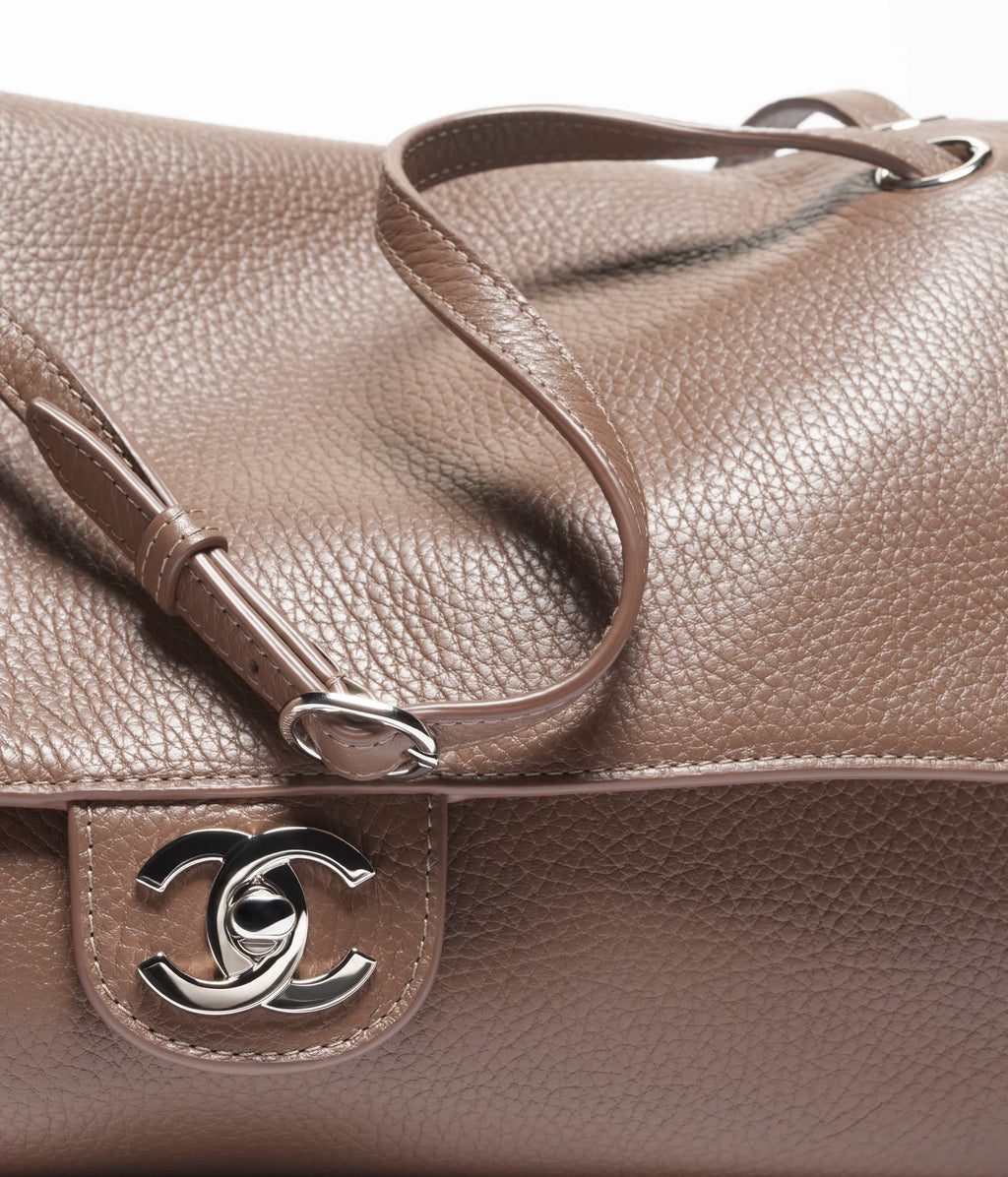 MAXI FLAPBAG MARRONE