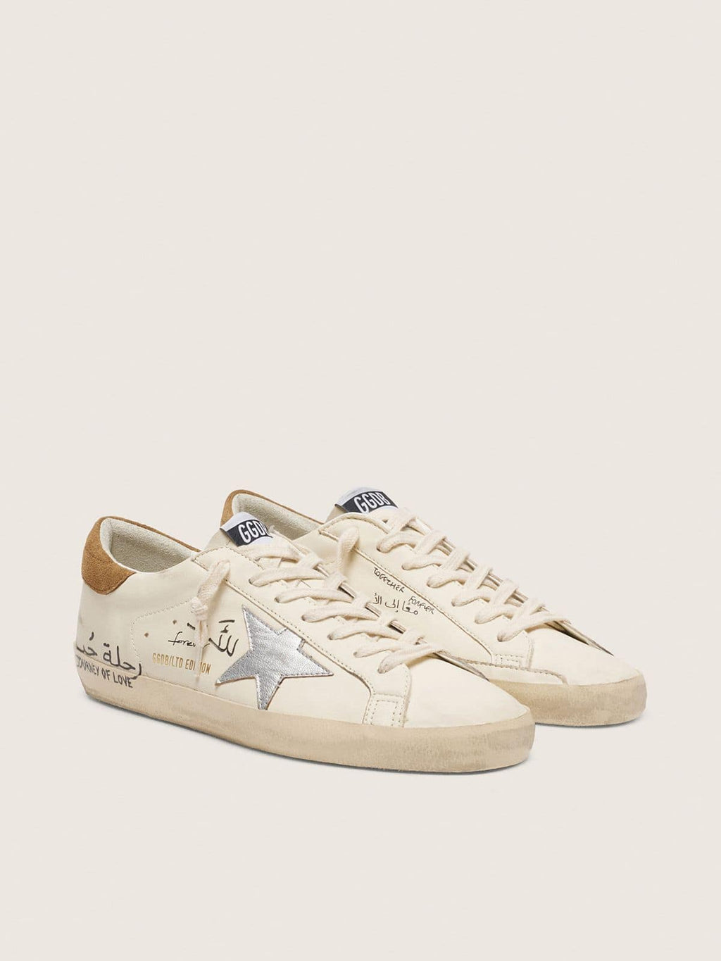 Golden Goose Super-Star Ltd Uomo in Nappa con Stella Laminata Argento e Scritte All Over