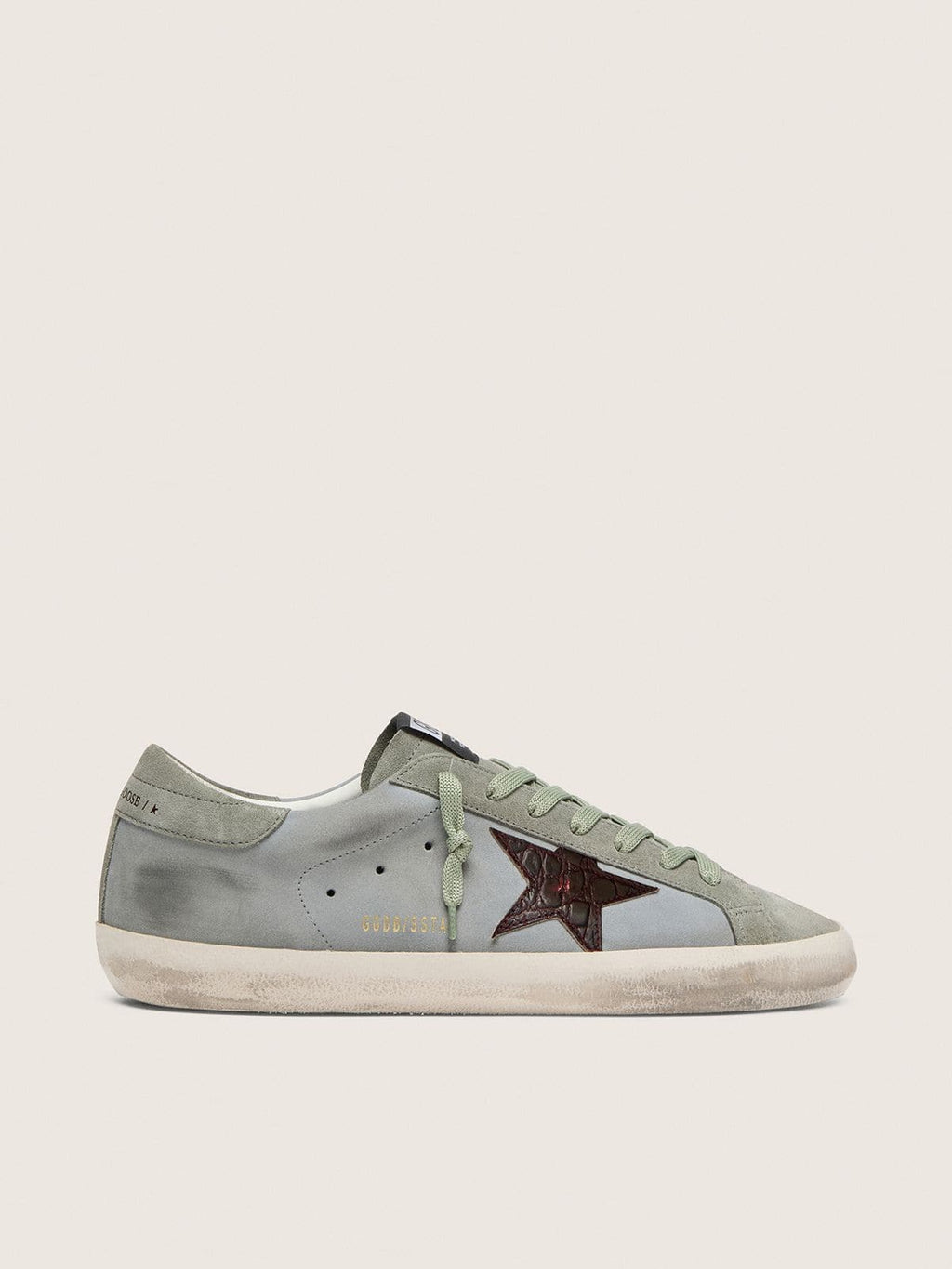 Golden Goose Super-Star Uomo in Pelle Azzurro Chiaro con Stella Bordeaux con Stampa Cocco