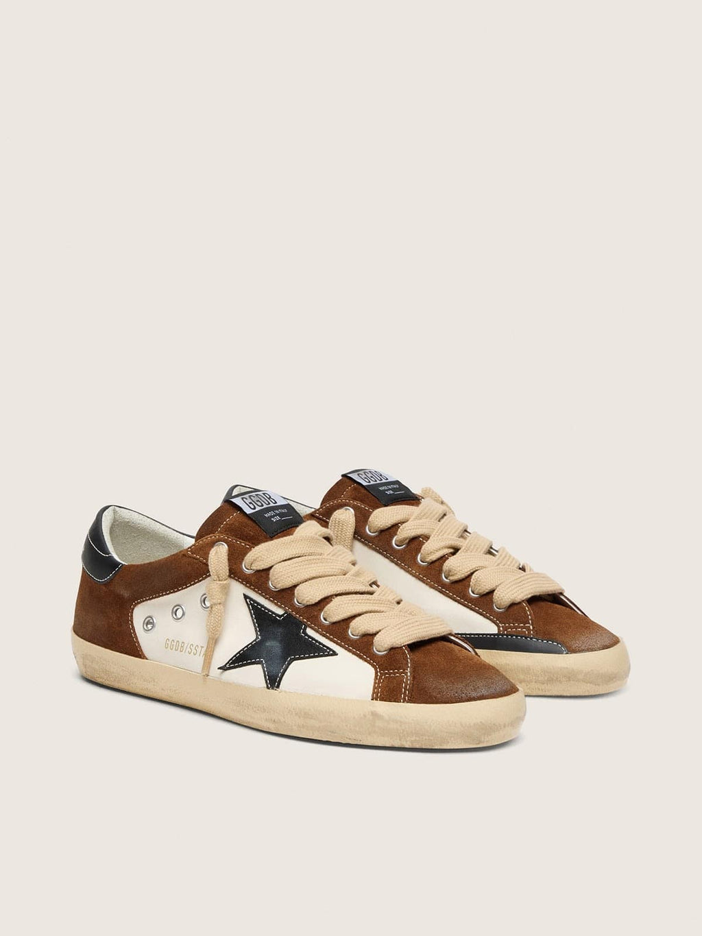 Golden Goose Super-Star Uomo in Pelle Bianca e Suede Marrone con Stella in Pelle Nera