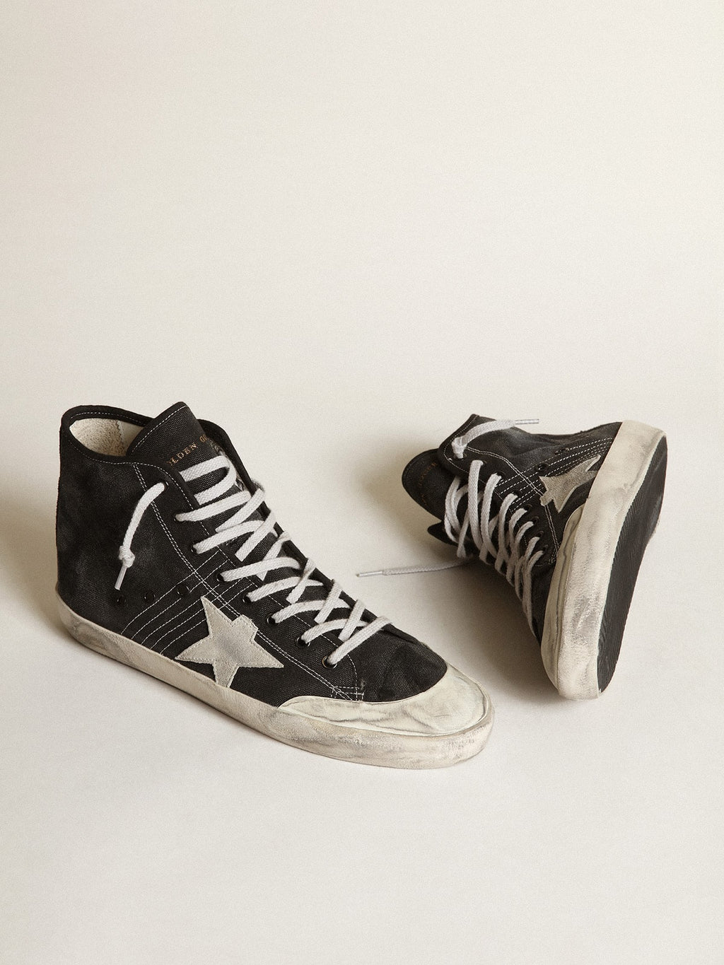 Golden Goose Francy Penstar in Canvas Nero con Stella in Suede Bianco e Talloncino in Suede Nero
