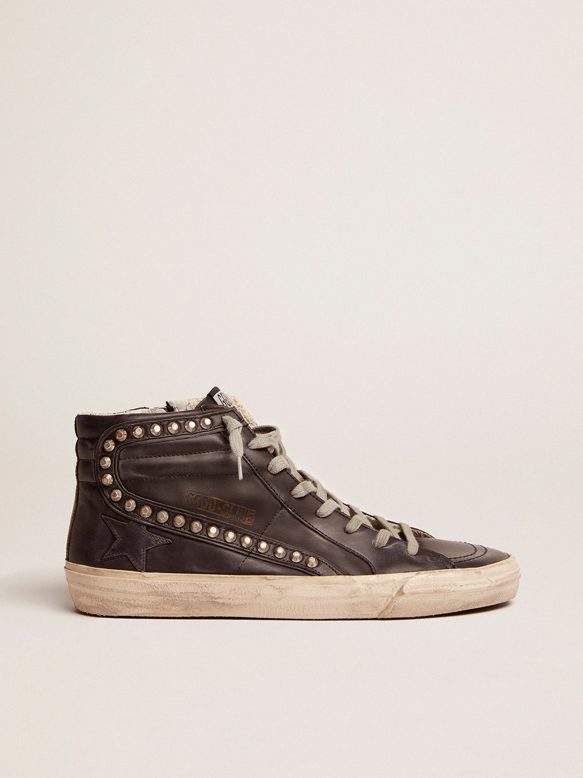 Golden Goose Slide Uomo di Colore Nero con Borchie Applicate