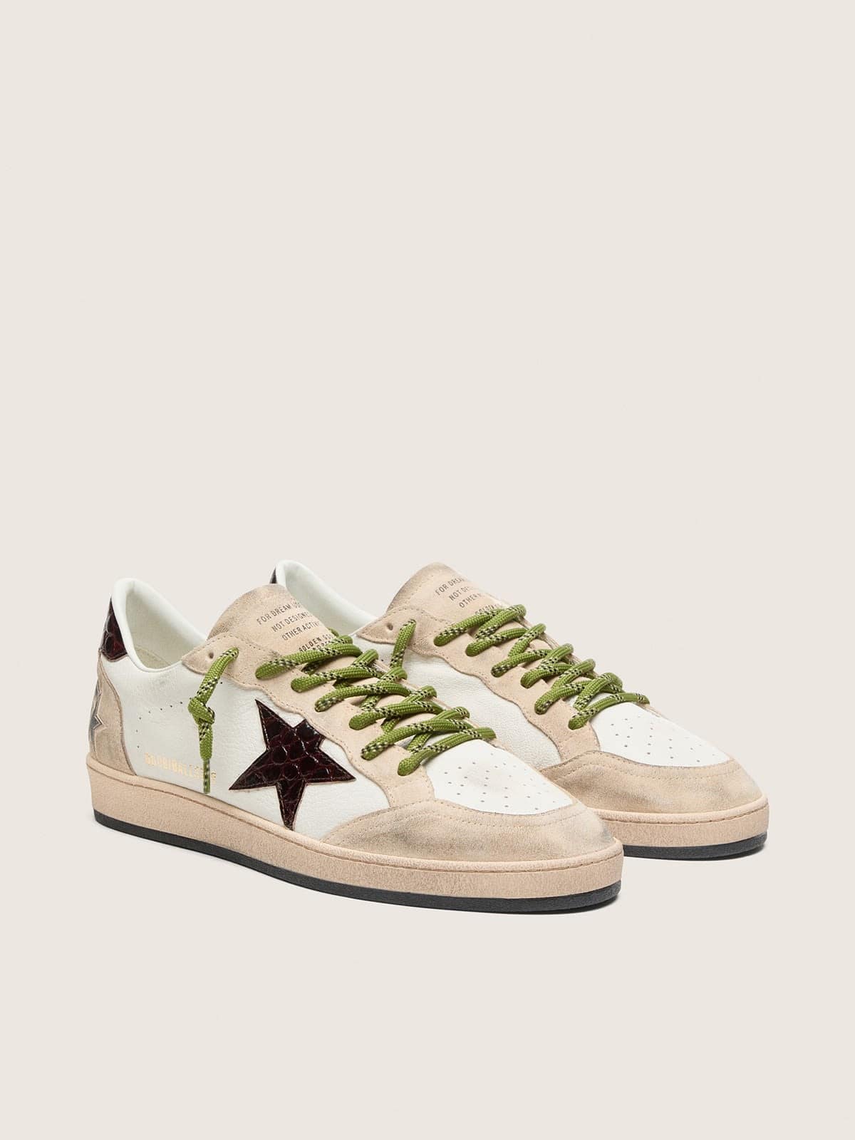 Golden Goose Ball Star Uomo in Pelle Bianca con Stella Bordeaux Effetto Coccodrillo