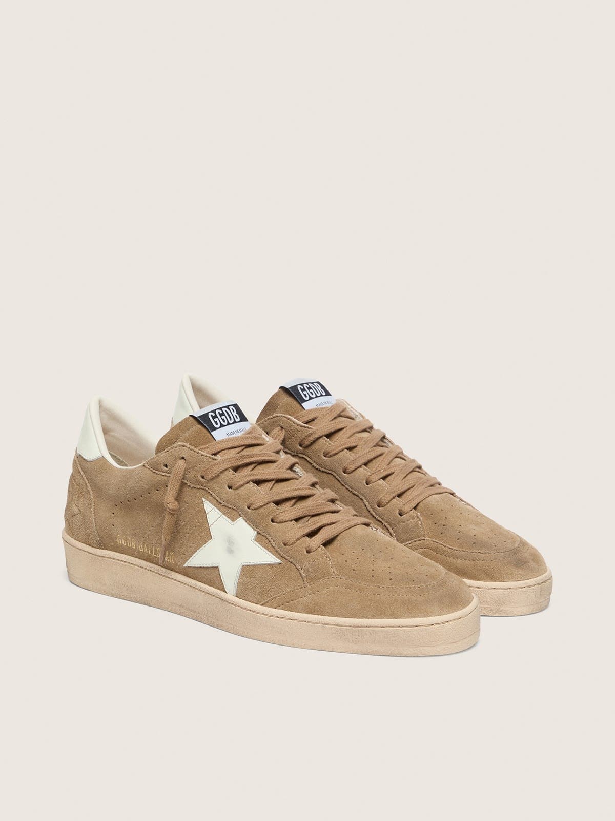 Golden Goose Ball Star Uomo in Suede Marrone  con Stella in Pelle Bianca