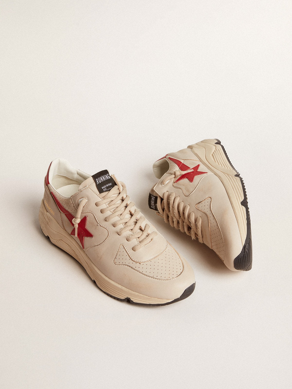 Golden Goose Running Sole Uomo in Nappa Grigia con Stella e Talloncino in Nappa Rossa