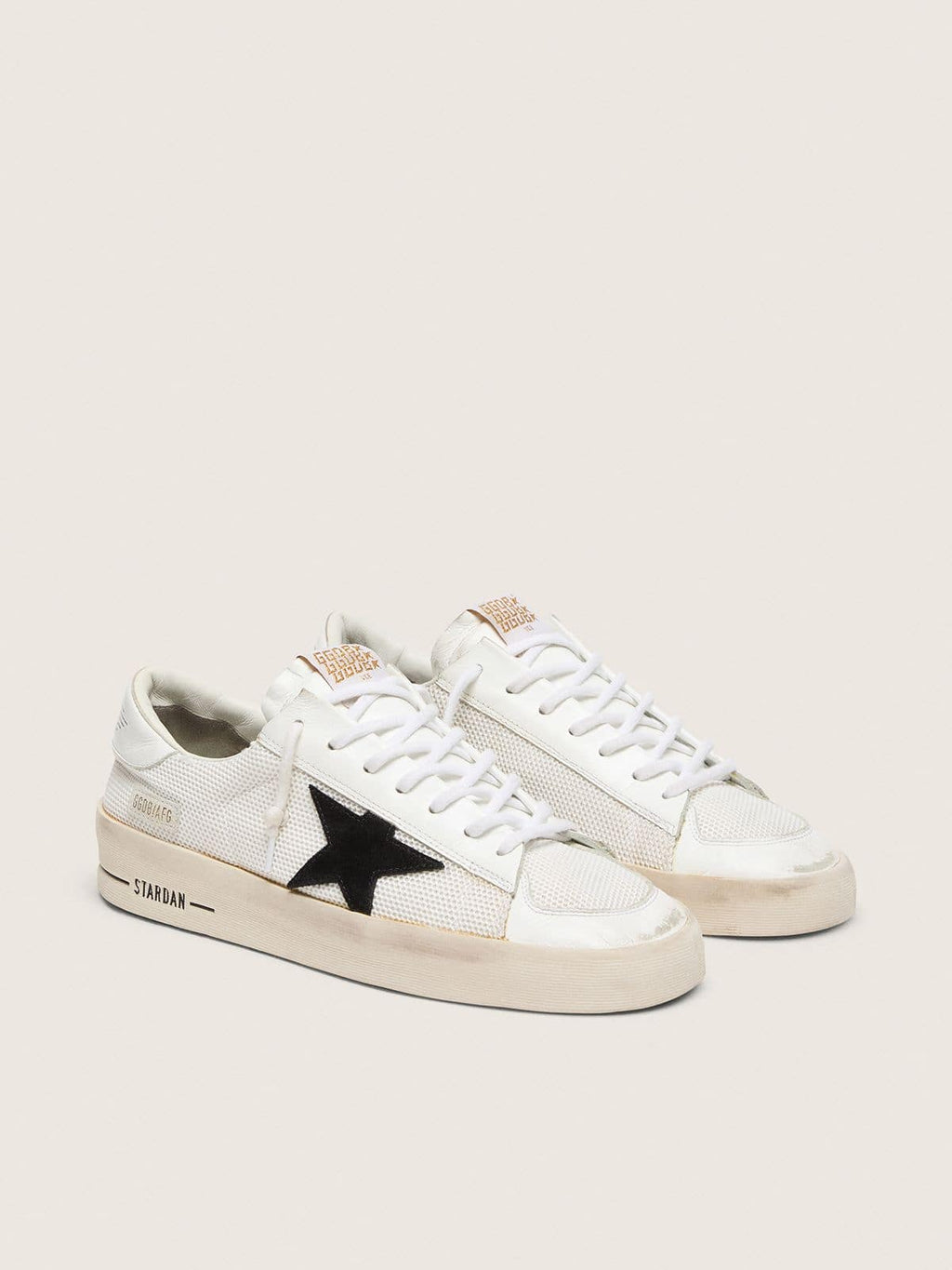 Golden Goose Stardan Uomo in Rete Bianca con Stella in Suede Nero