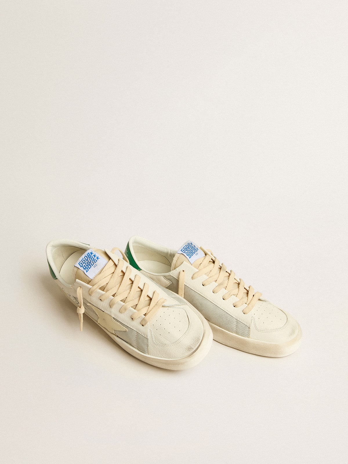 Golden Goose Stardan in Nappa Bianca con Stella in Pelle Color Crema