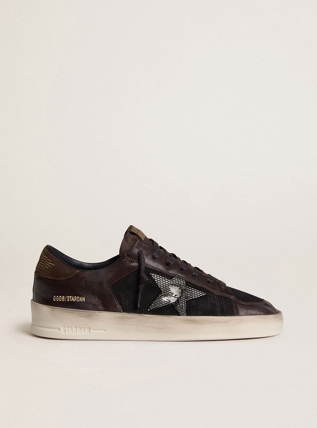 Golden Goose Stardan Uomo in Suede Marrone e Rete Nera con Stella in Pelle Bianca e Inserti in Nappa