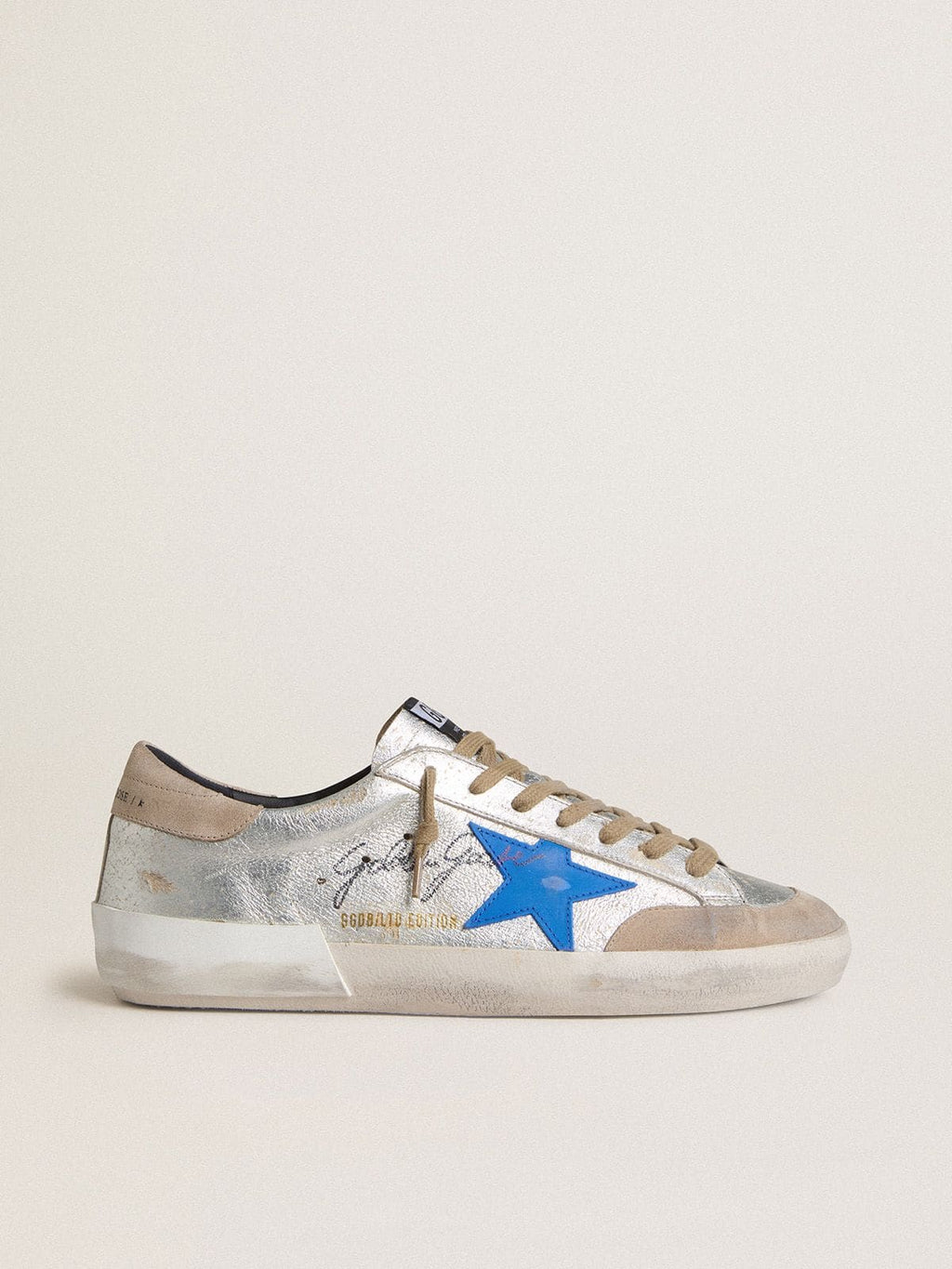 Golden Goose Super-Star Uomo Ltd in Suede Laminato Argento con Stella in Pelle e Talloncino in Suede