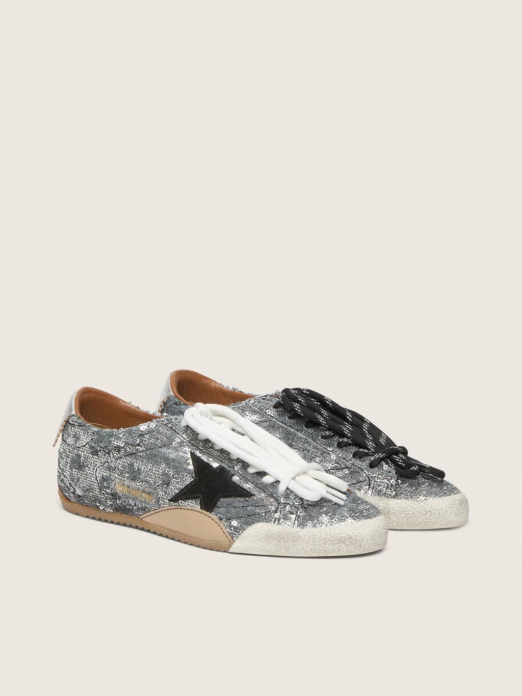 Golden Goose True-Star Uomo in Paillettes Argento con Stella Color Nero e Talloncino in Pelle Argento
