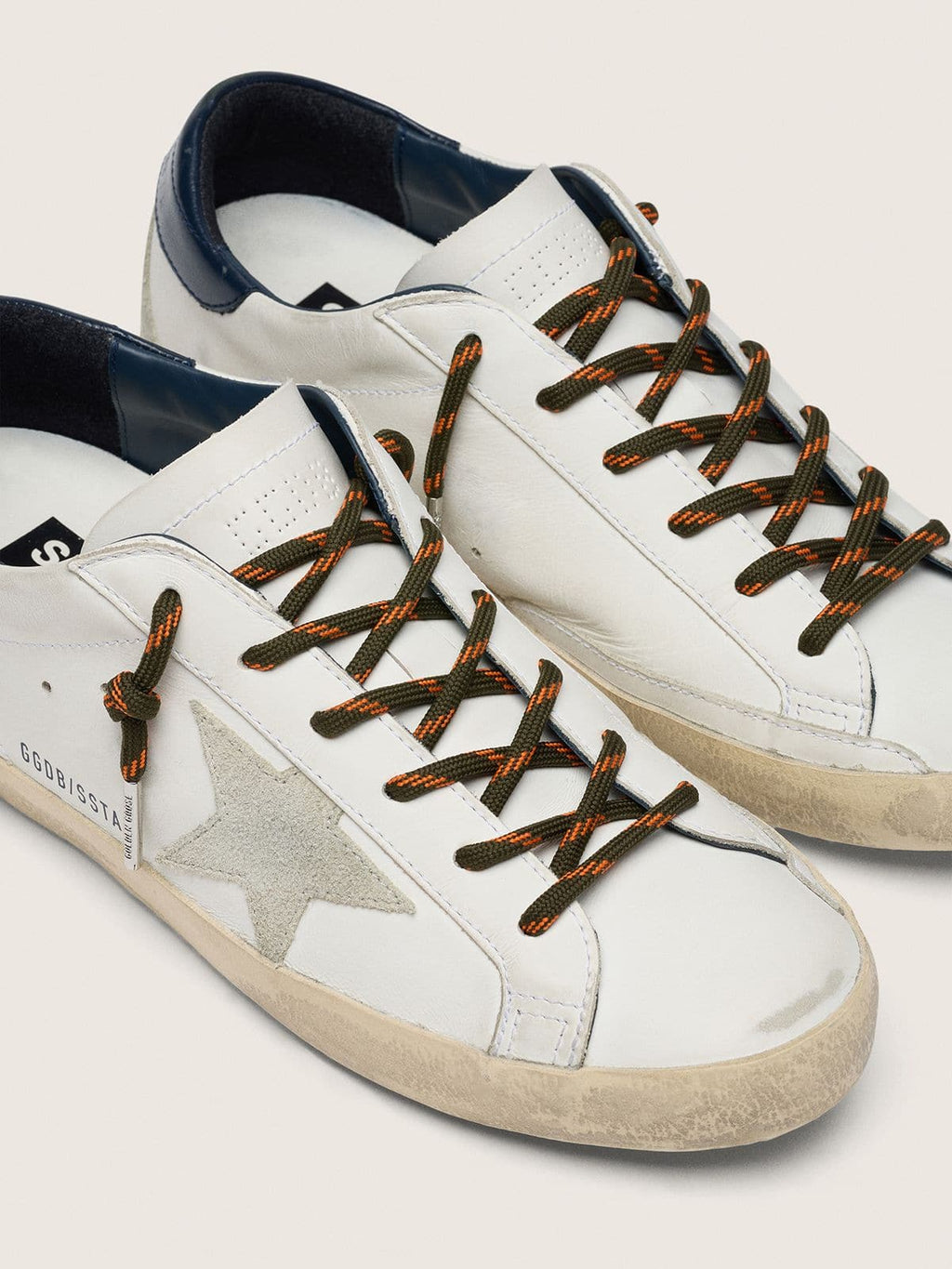 Golden Goose Laccio trekking verde militare con dettagli arancioni
