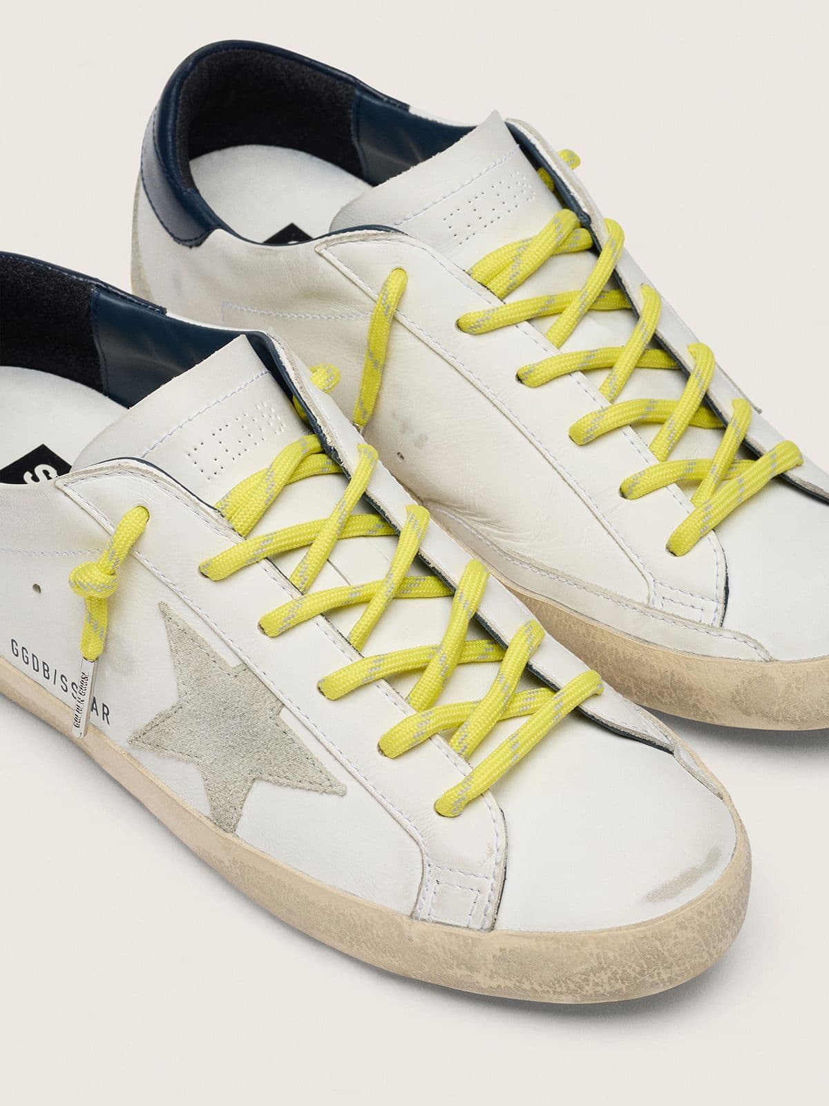 Golden Goose Laccio trekking giallo con dettagli grigi