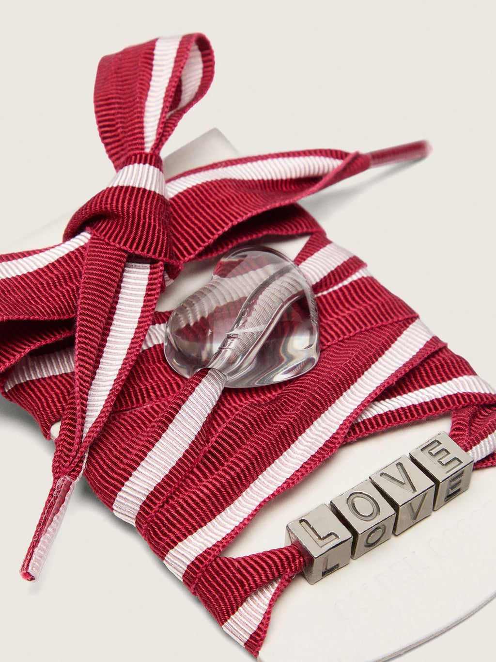 Golden Goose Skins laccio a righe bianche e rosse con charm applicati
