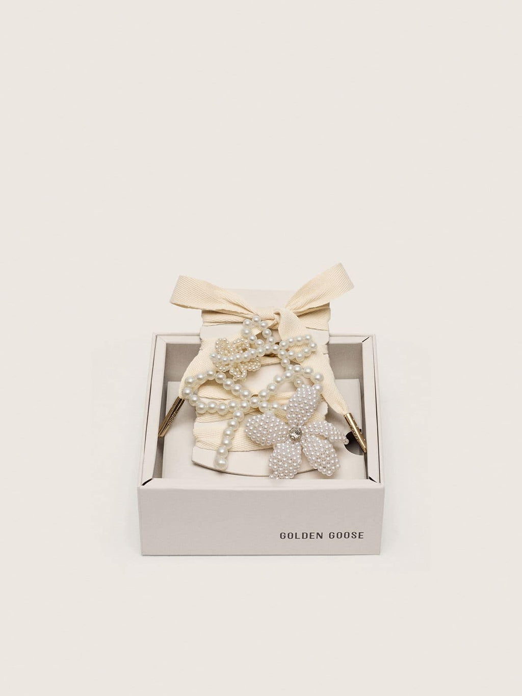 Golden Goose Skins laccio crema con perle applicate
