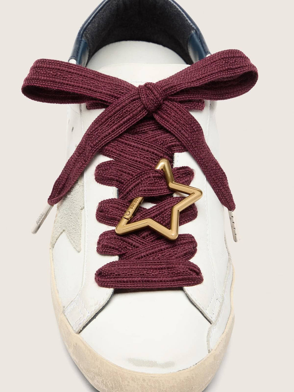 Golden Goose Skins laccio ricamato bordeaux con moschettone a forma di stella