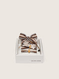 Golden Goose Skins a righe nei toni del marrone con applicazioni in perline a forma di fiore