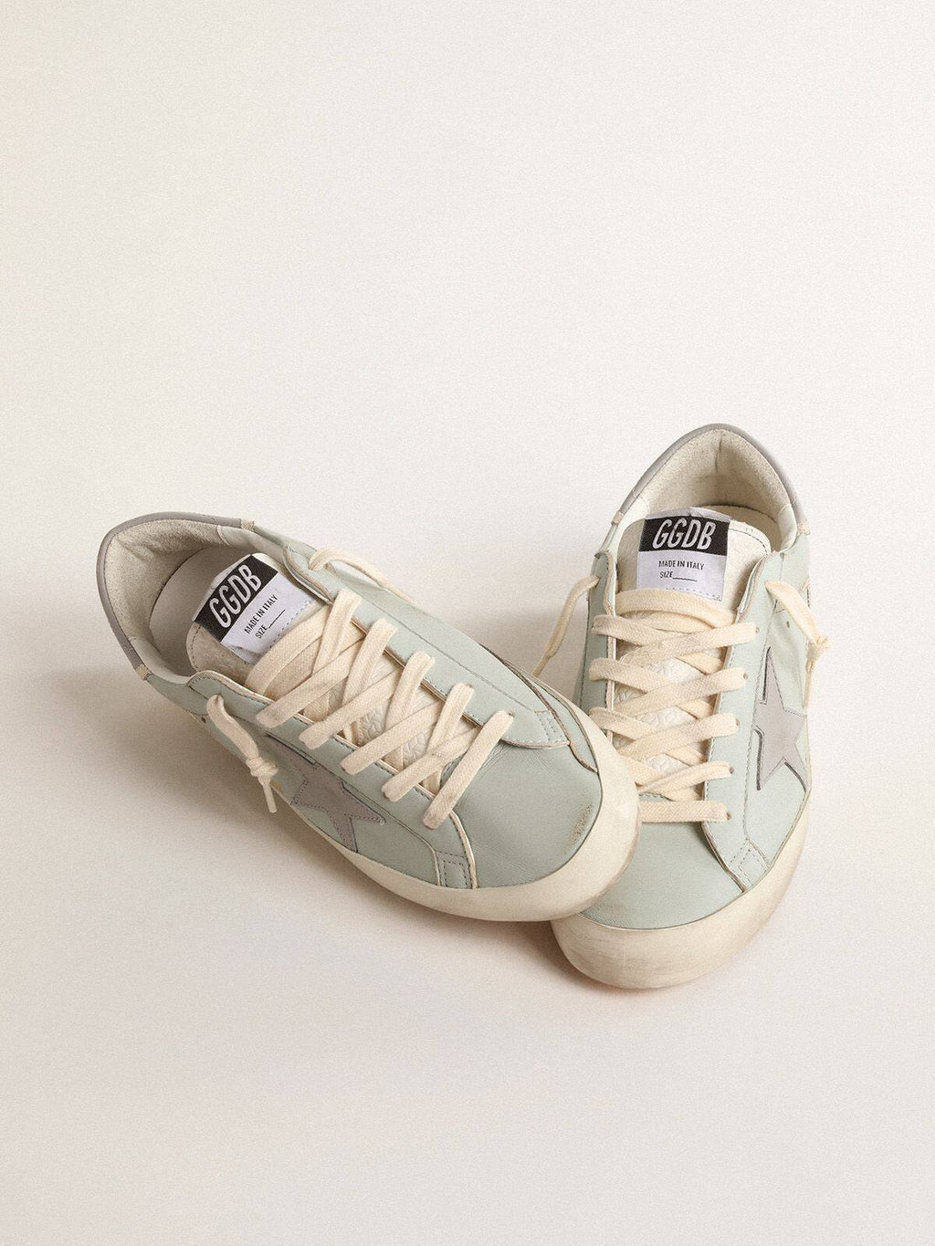 Golden Goose Super-Star Donna in Nappa Carta da Zucchero con Stella e Talloncino in Pelle Grigi