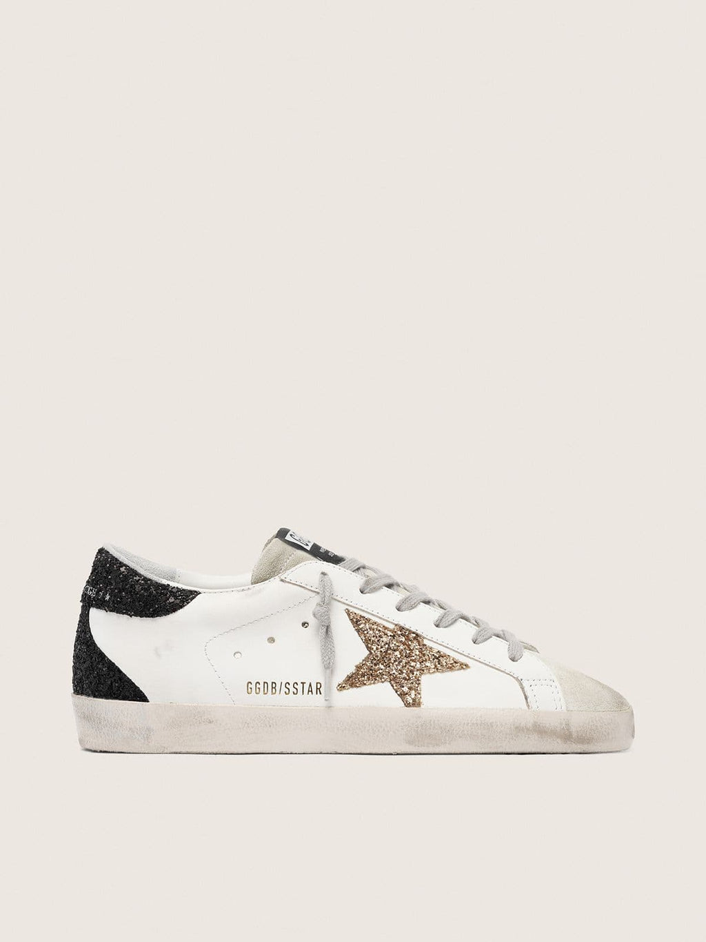 Golden Goose Super-Star Donna in Nappa con Stella in Glitter Oro e Talloncino in Glitter Nero