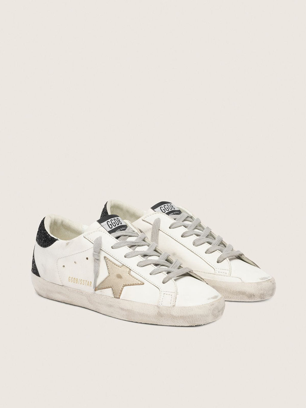 NUOVO ARRIVO - Golden Goose Super-Star Donna con stella oro e talloncino in glitter nero