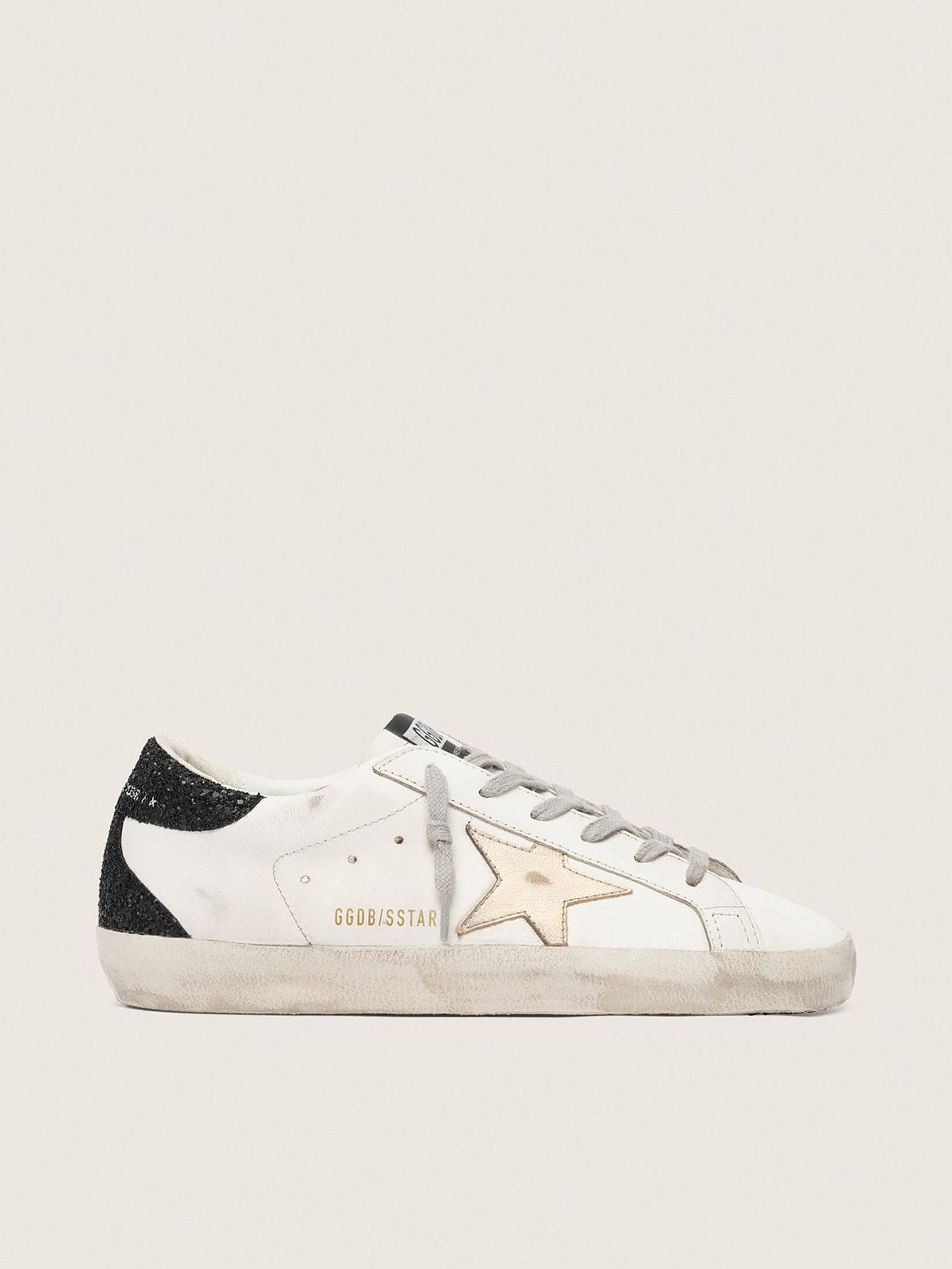 NUOVO ARRIVO - Golden Goose Super-Star Donna con stella oro e talloncino in glitter nero