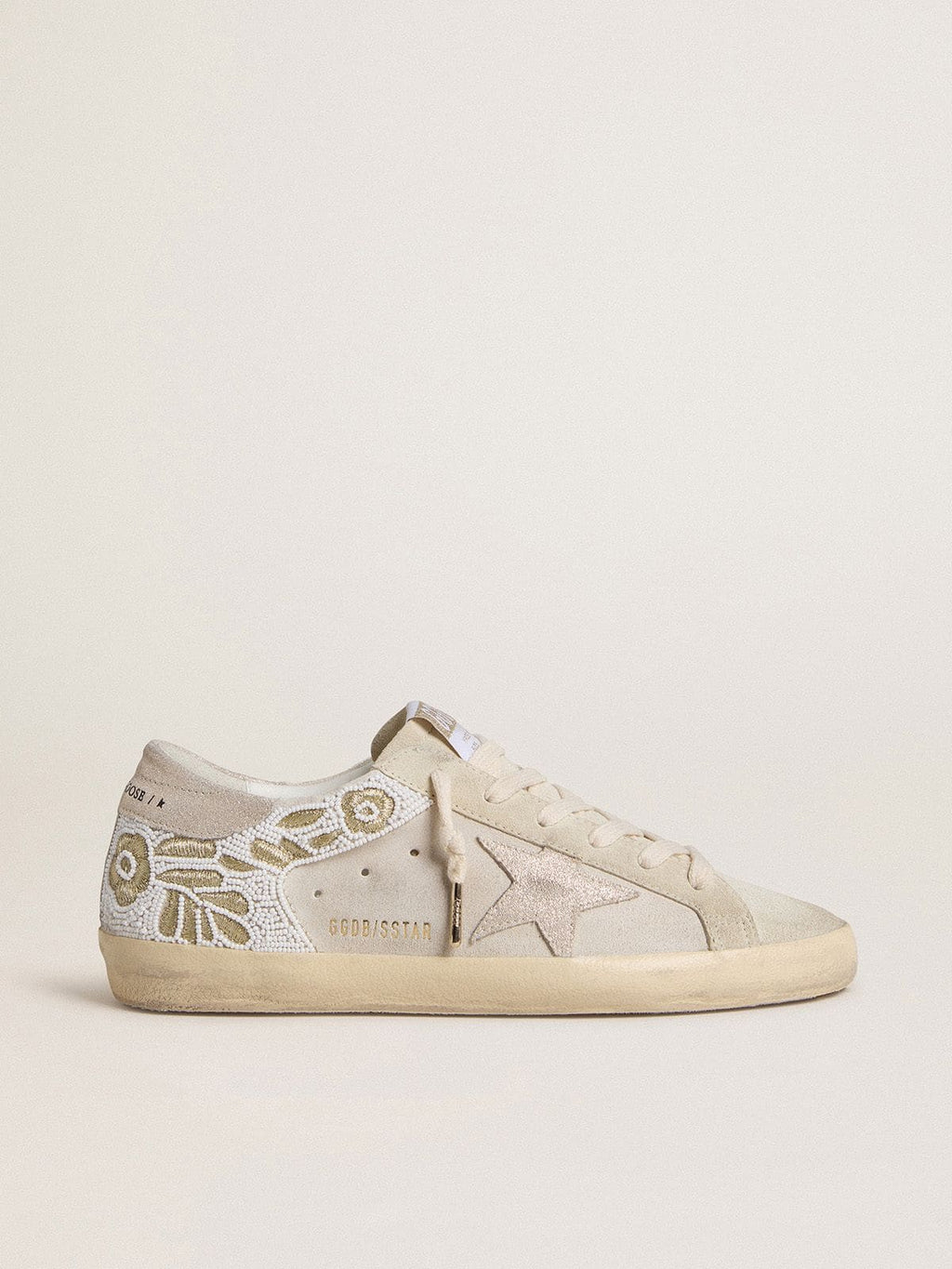 Golden Goose Super-Star Donna in Suede Beige con Ricamo in Perline e Stella in Suede Laminato