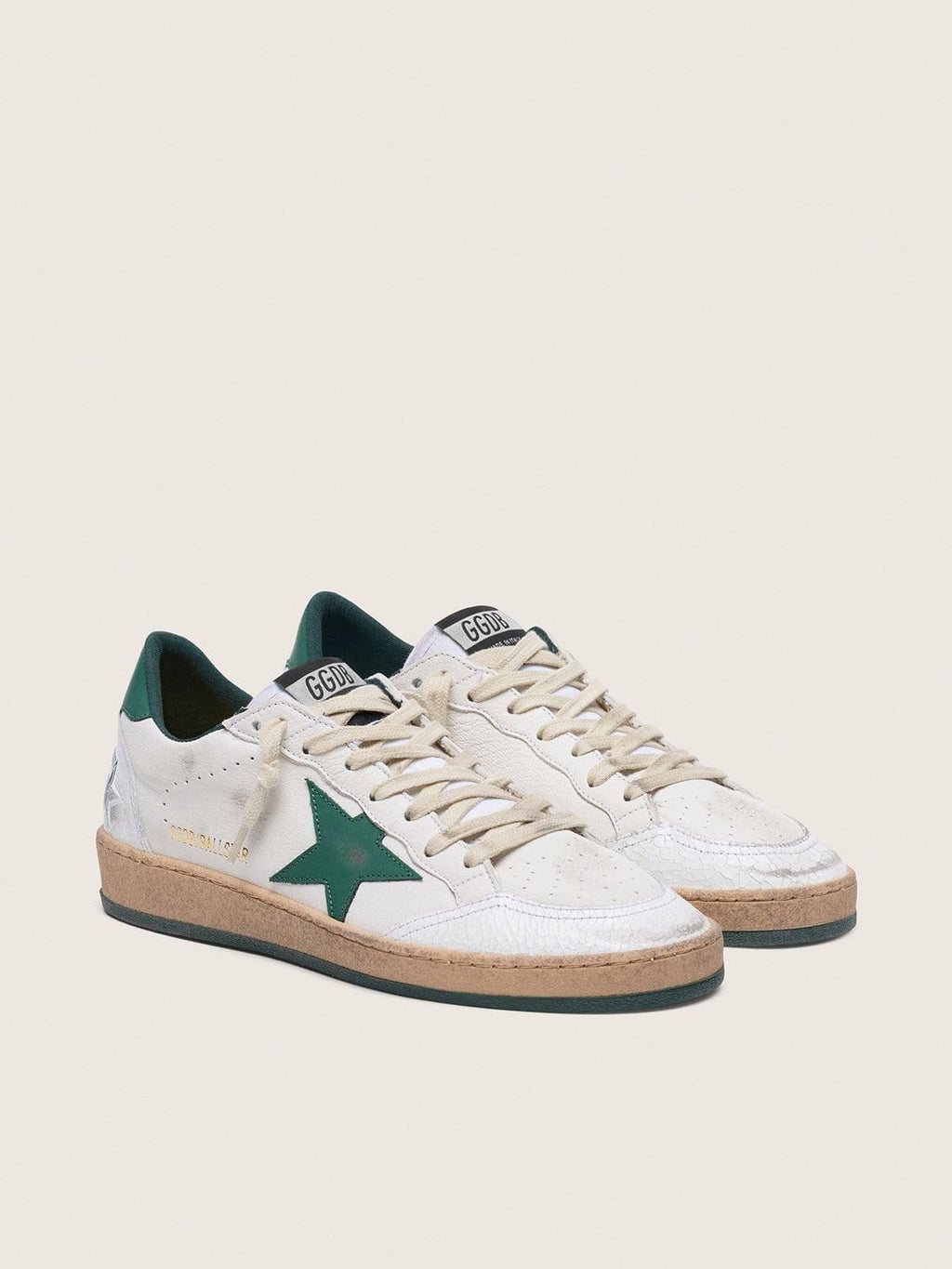 Golden Goose Ball Star Donna in Nappa Bianca con Stella e Talloncino in Pelle Verde