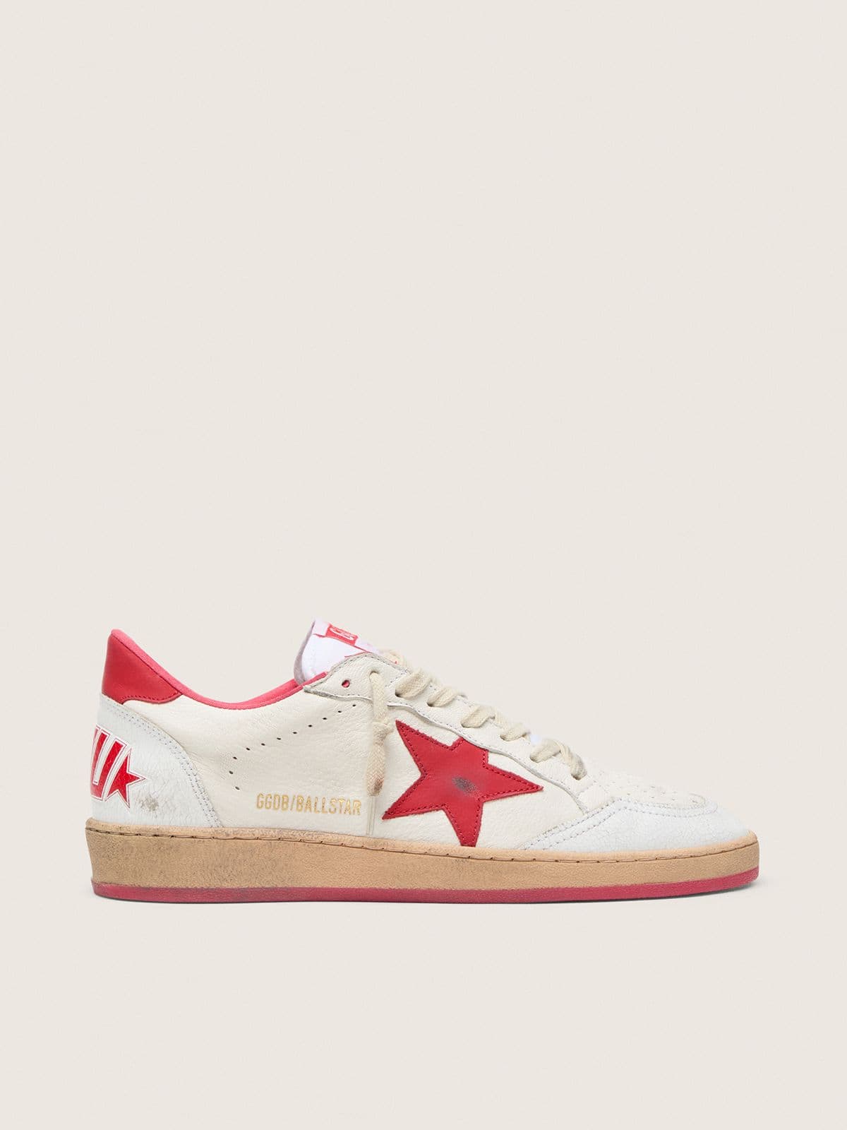 Golden Goose Ball Star Wishes Donna in Pelle Bianca con Stella e Talloncino Rossi