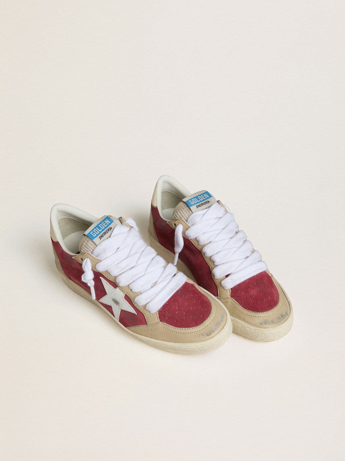 Golden Goose Ball Star Donna in Suede Rosso con Stella in Suede Crackl  Bianco e Talloncino in Pelle Platino