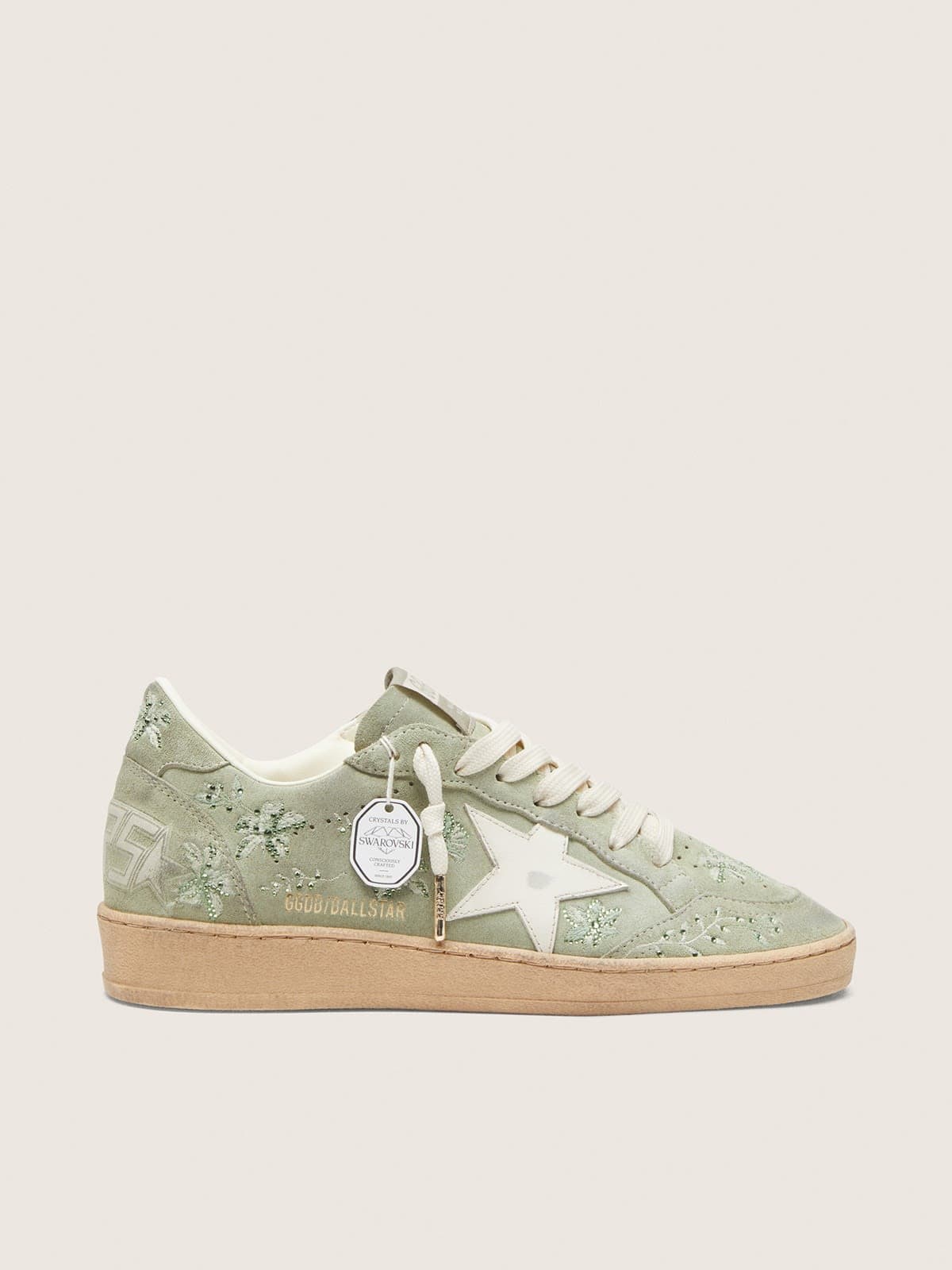Golden Goose Ball Star Donna in Suede Verde Salvia con Stella in Pelle Bianca e Ricamo Floreale con Swarovski Ton Sur Ton