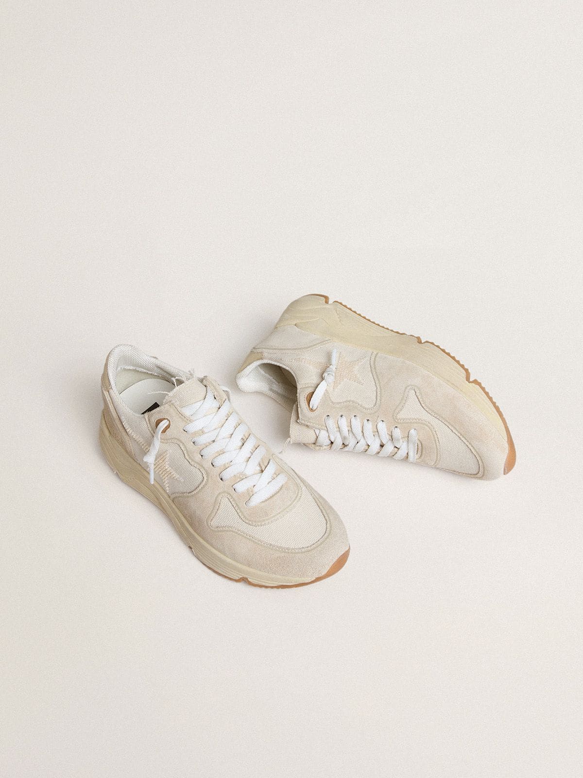 Golden Goose Running Sole Donna in Canvas con Stella Beige e Talloncino in Pelle Laminata Platino
