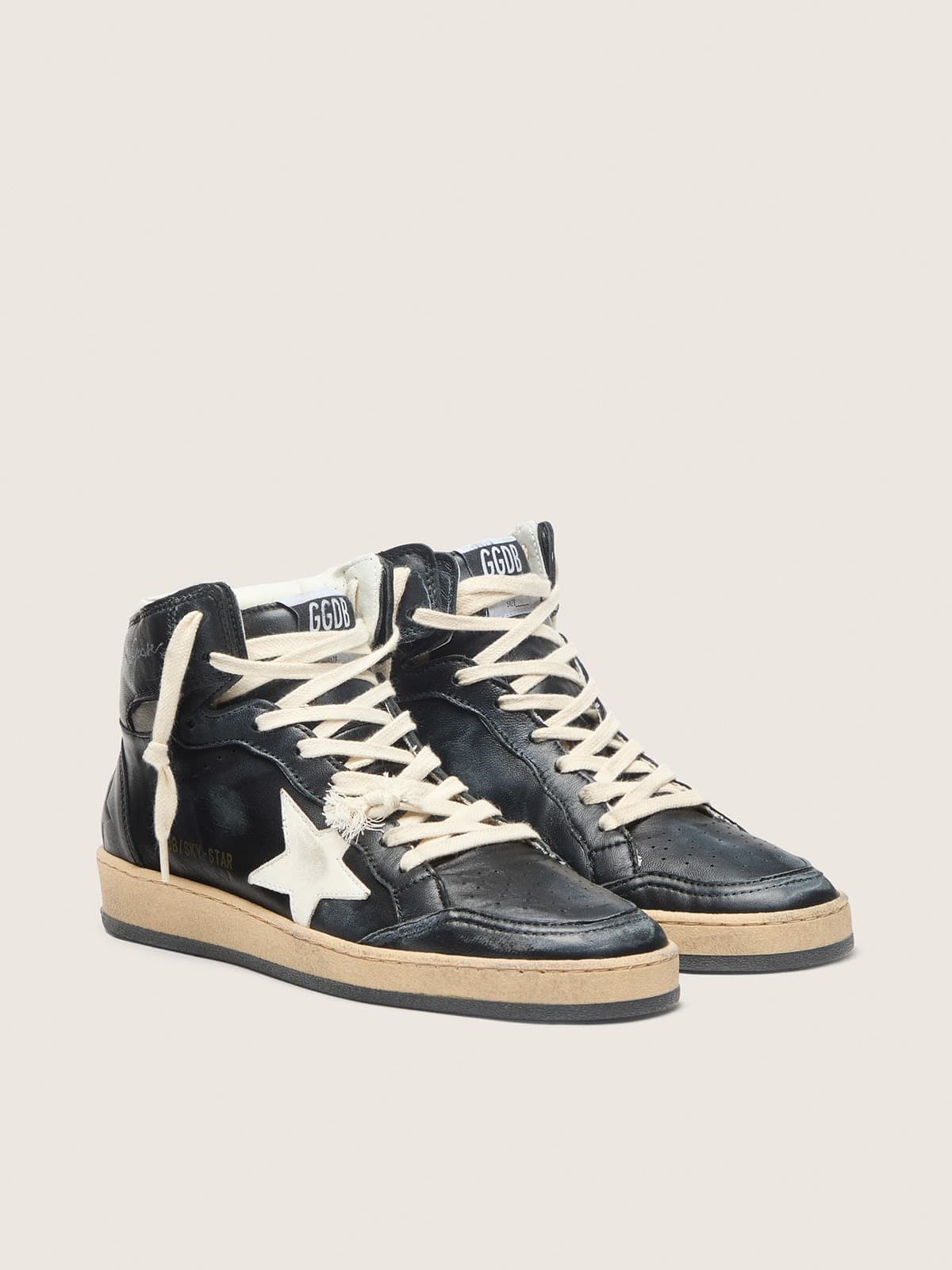 Golden Goose Sky Star Donna in Nappa Nera con Stella Bianca