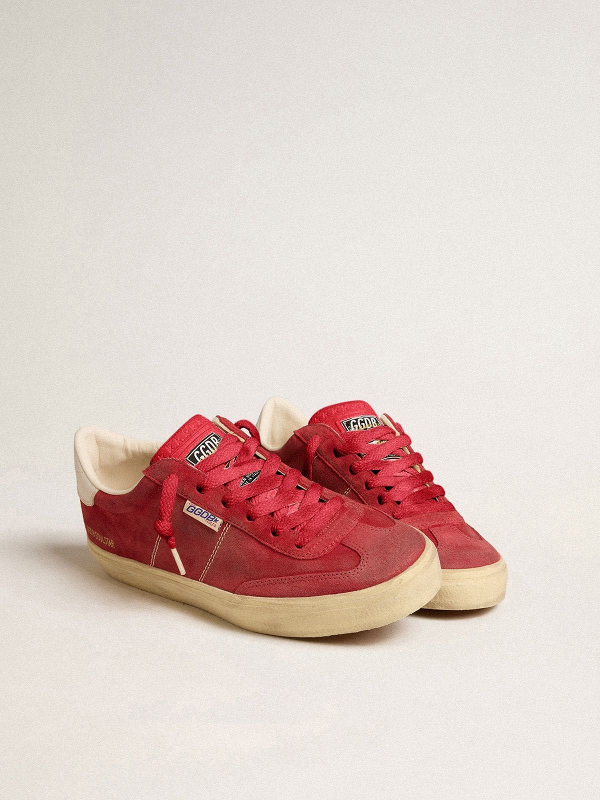 Golden Goose Soul Star Donna in Suede Rosso con Talloncino in Pelle Color Bianco