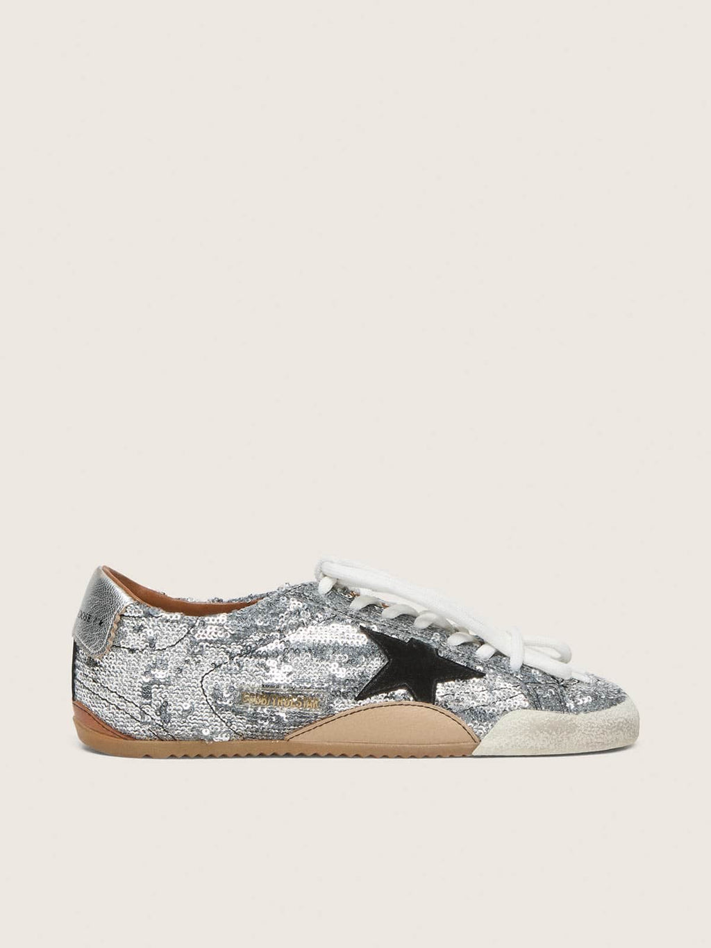 Golden Goose True-Star Donna in Paillettes Argento con Stella Color Nero e Talloncino in Pelle Argento