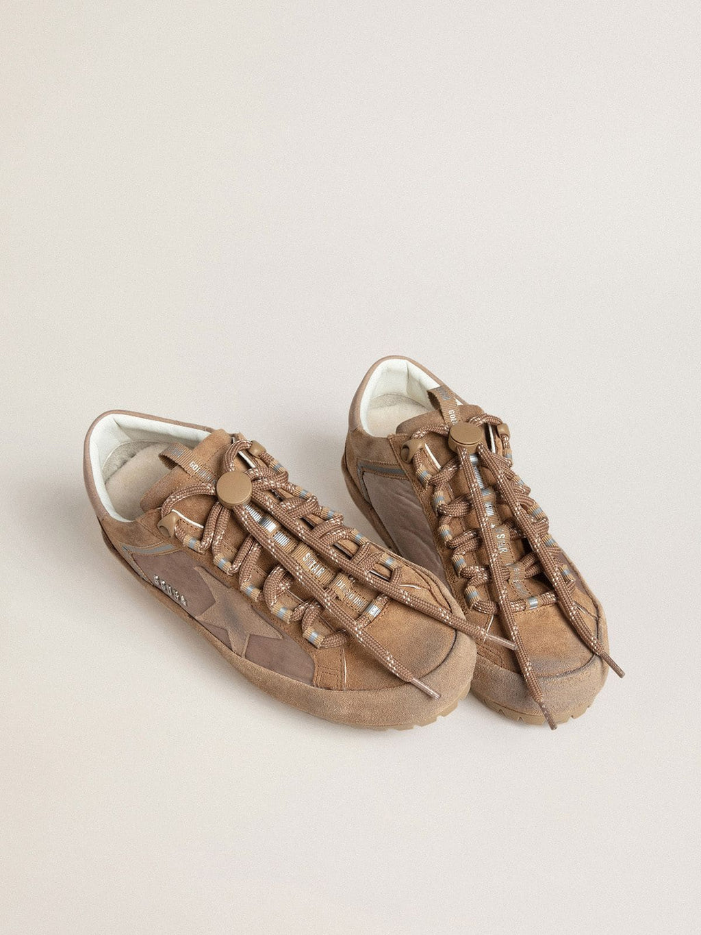 Golden Goose Super-Star Ski Donna in Dolmias e Suede Caramello con Stella e Talloncino in Nabuk Color Marmo