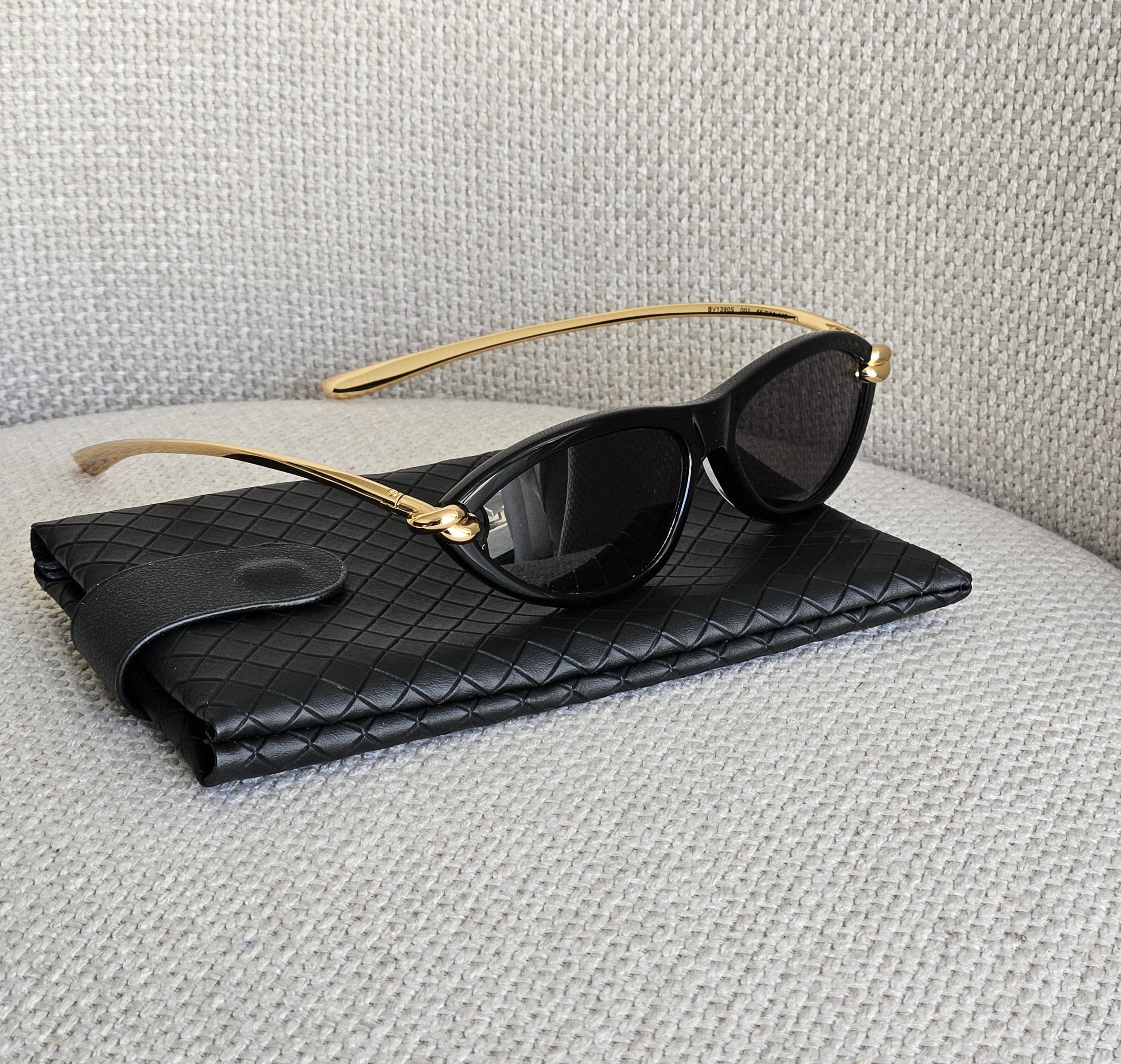 BOTTEGA VENETA – Accessorio premium elegante