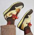 Air Max 1 Travis Scott – Accessorio premium elegante