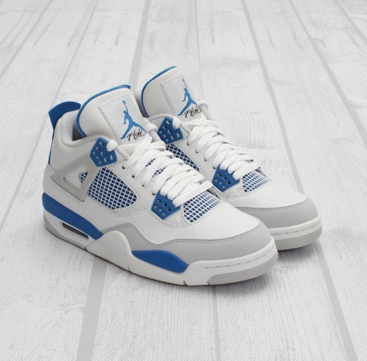 Air Jordan 4 – Accessorio premium elegante