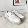 Balenciaga Triple S – Accessorio premium elegante