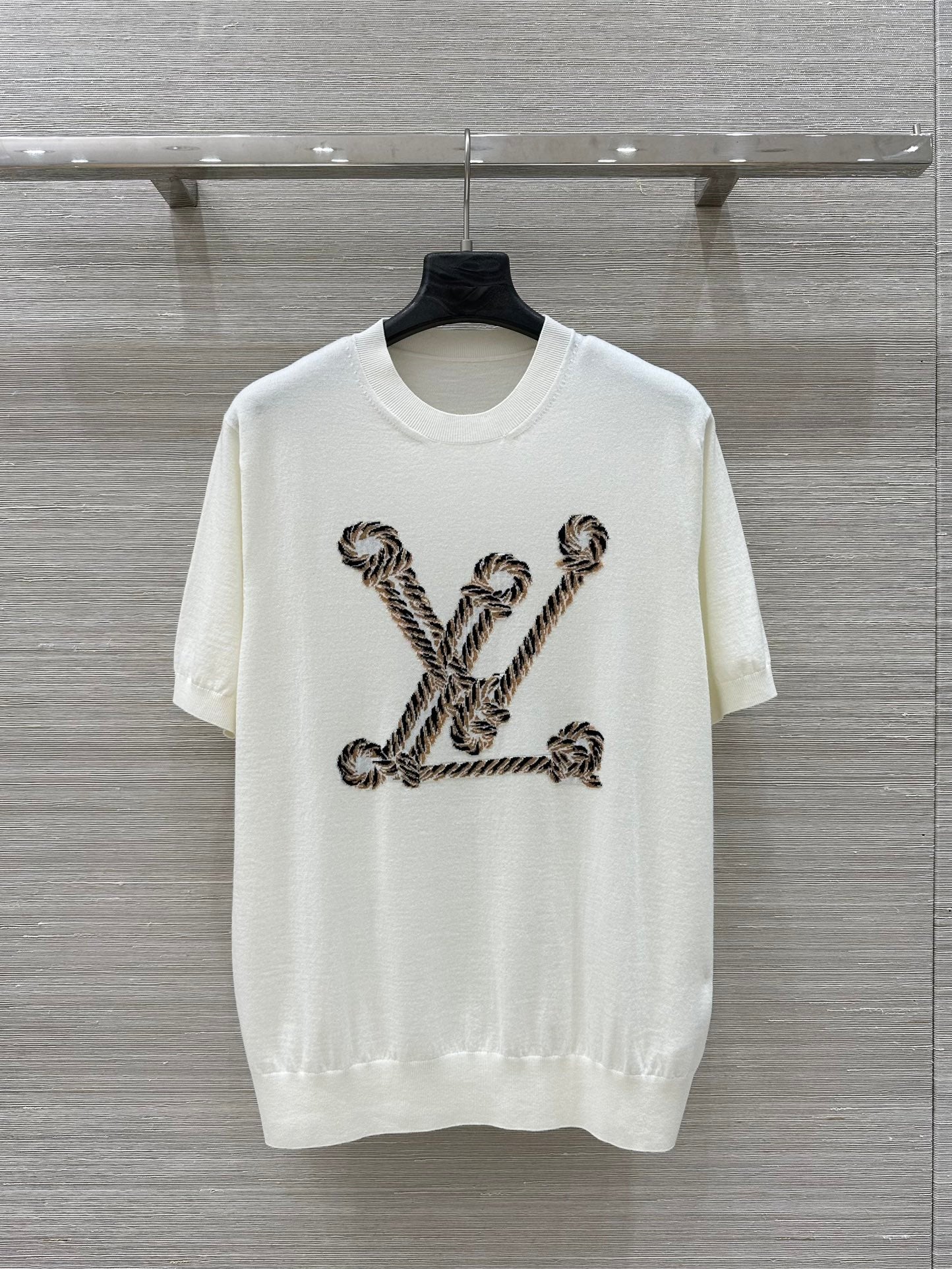 LV 25 Button Rope Jacquard Knitted T-Shirt White Wool Polyester – Accessorio premium elegante